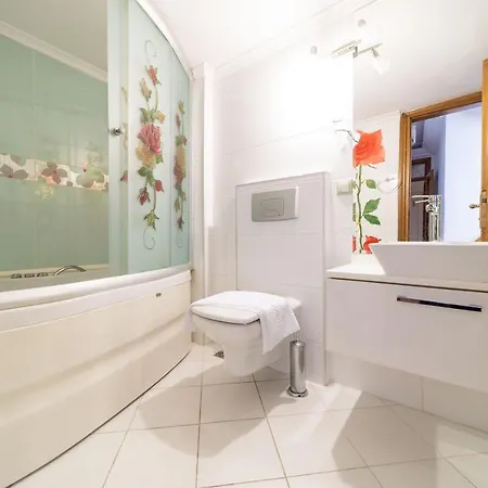 Exceptional Apartment With Sea View Near Mermerli Beach In Muratpasa, Antalya Daire Antalya