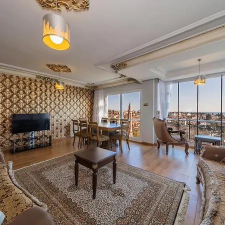 Daire Exceptional Apartment With Sea View Near Mermerli Beach In Muratpasa, Antalya